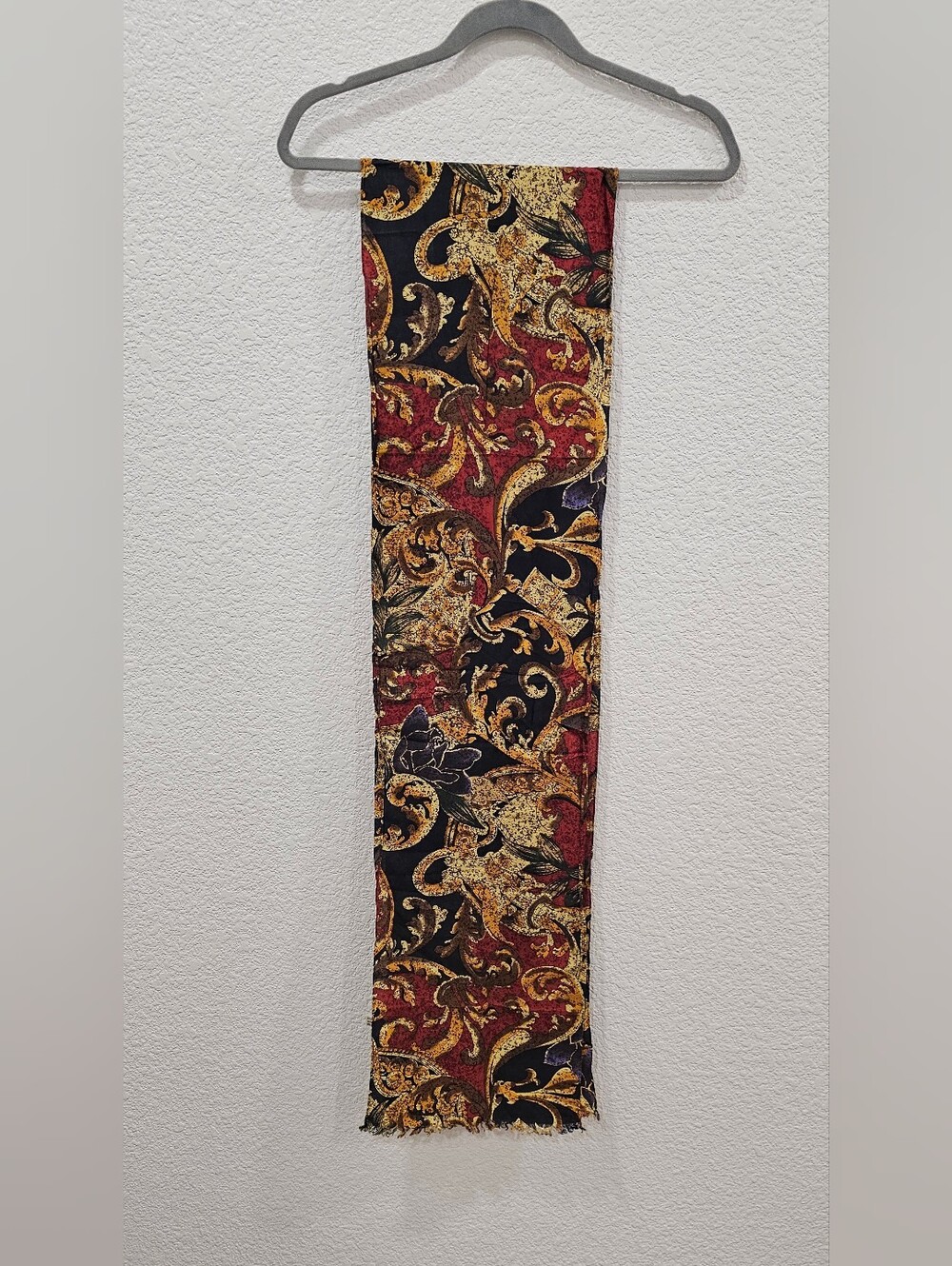 New York Studio 100% Silk Scarf Baroque Floral Paisley 81x10 Made in Korea
